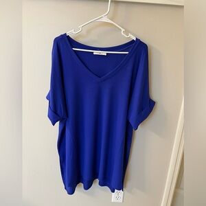Zenana Outfitters Top in Bright Blue- 1X (NWOT)